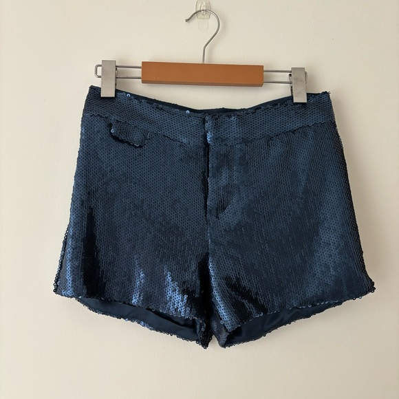 Sequinned Shorts in matte navy - Picture 7 of 12